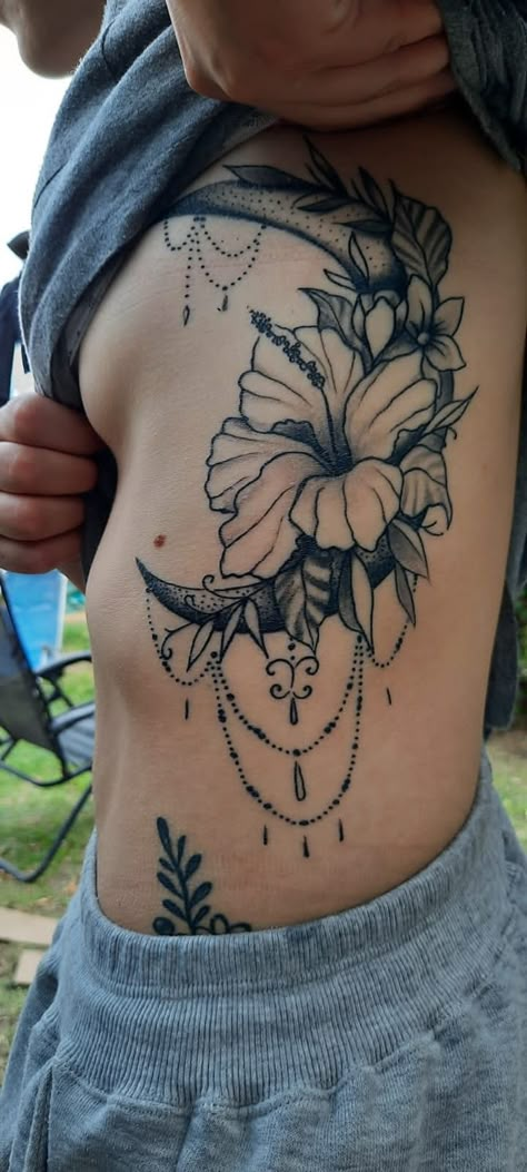 Sin Tattoo, Tatuaje A Color, Different Tattoos, Body Modifications, Creative Tattoos, Dreamcatcher Tattoo, Tattoos And Piercings, Flower Tattoo, Tatting