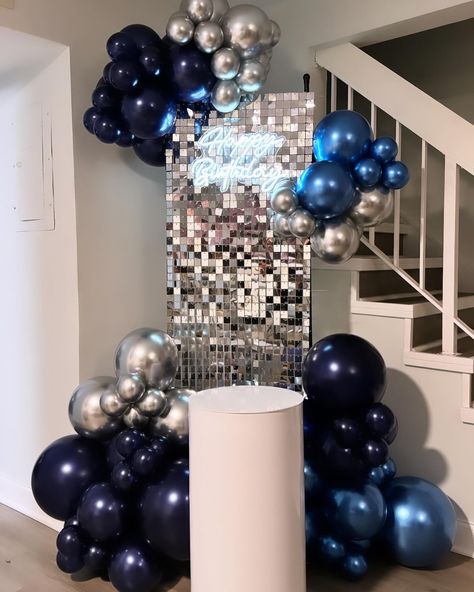 Great decoration for someone’s special birthday. Celebrate the ones that you love 🩵 Book now (954) 483-3374 Gold Balloons Decorations, Birthday 20, Balloons Bouquet, Balloons Galore, 88th Birthday, Shimmer Wall, Balloon Ideas, Blue Birthday, Decorations Party