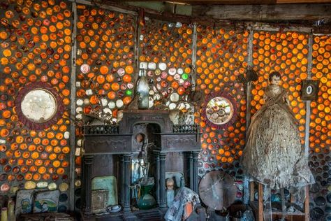 An eccentric folk art landmark made out of discarded bottles by an inspired "grandma." Mermaid Palace, Simi Valley California, Hidden Places, Simi Valley, Unusual Things, Natural History, Making Out, Places To See, Folk Art