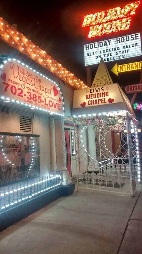 Old Las Vegas Aesthetic, Cupids Wedding Chapel Las Vegas, Elvis Vegas Aesthetic, Las Vegas Elvis Wedding Chapel, Elvis Las Vegas Wedding, Vegas Wedding Aesthetic Night, Vegas Drive Thru Wedding, Las Vegas Wedding Chapel Aesthetic, Mother Faker Book