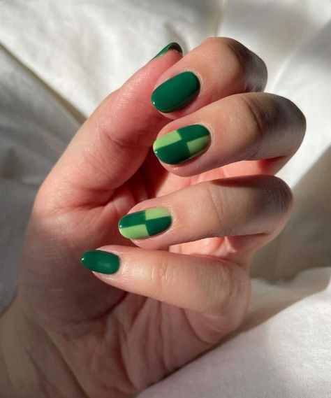 Edgy St Patricks Day Nails, Easy St Patricks Day Nails Simple, St Pats Nails Simple, March Nails Ideas St. Patrick's Day Green, March Manicure Ideas, At Patrick’s Nails, St Patrick’s Day Nails Simple, St Patrick Nail Ideas, March Gel Nails Ideas