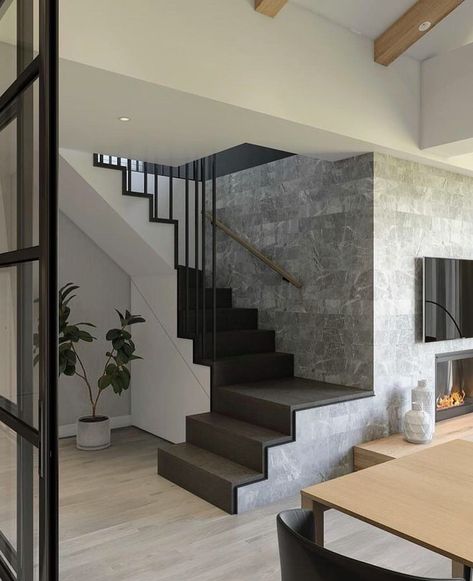 Luxury Staircase, Stairs Design Interior, Stairway Design, Stairs Design Modern, Concrete Stairs, Stair Case, Duplex House Design, Home Stairs Design, Interior Stairs