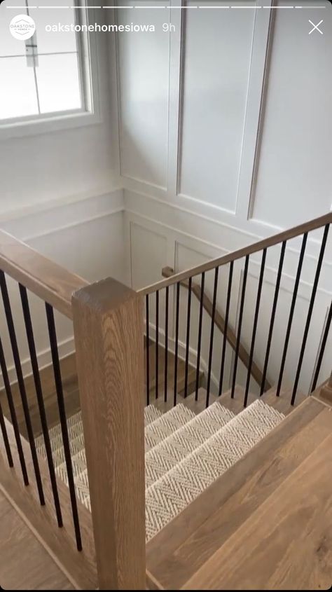 Staircase Design To Basement, Bohemian Stair Railing, Modern Transitional Staircase, Attic Stair Railing, Light Wood Stair Railing, Cottage Staircase Railing, Transitional Modern Staircase, Cottage Stair Railing Ideas, Transitional Style Staircase