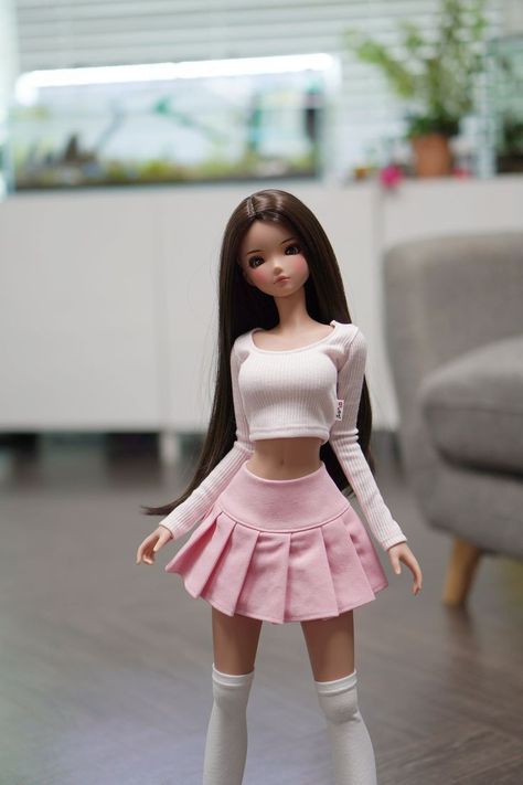 Barbie Clothes Outfits, Pink Skirt And Top, Barbie Doll Outfits, Pink Skirt Outfit, Smart Doll Clothes, Barbies Dolls, Bjd Doll Clothes, Smart Dolls, Barbie Doll Clothes