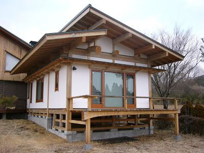 Presented February 1 to a Rotary Club in Chiba-Prefecture, Katsura-City. Chiba-Prefecture is a peninsula just east of Tokyo. Submitted an es... Japanese Timber Frame, Japanese Cabin, Japanese Roof, Timber Frame Joinery, Cabin Inspiration, Hillside House, Rotary Club, Japanese Wall, Timber Frame Homes