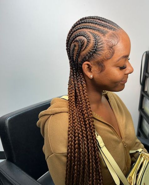 Stitch Braids With Beads At The End, Straight Back Braids With Color, Curved Straight Back Braids, Straight To The Back Braids, Stitch Braid Styles For Black Women, 12 Stitch Braids With Design, 12 Feed In Braids, Long Lasting Protective Hairstyles, Feedins Braids For Black Women