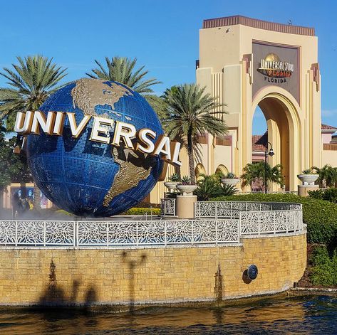 Universal Studios - Orlando Universal Studios Tickets, Universal Studios Florida, Disney Memories, Orlando Vacation, Tower Of Terror, Universal Studios Orlando, Universal Studios Hollywood, Universal Orlando, Boutique Homes