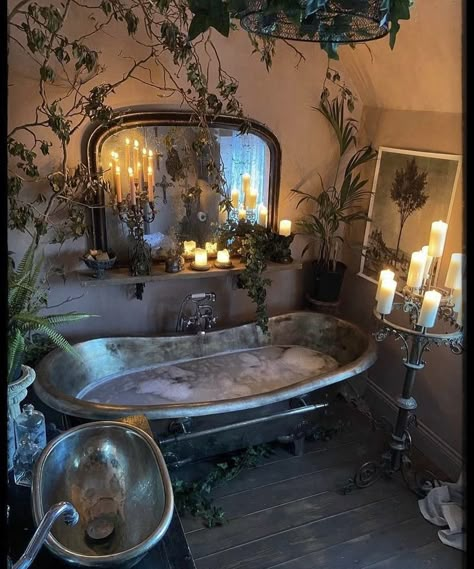 Image credit: @darkroseinteriors #apartmenttherapy #myhyggehome #mywestwingstyle #homeandliving #interiordesigninspiration #cottagesandbungalows #inspire_me_home_decor #simplefarmhousetouches #betterhomesandgardens #plantsmakepeoplehappy #homesweethome Koti Diy, Goth Home, Dreamy Room, Dream Room Inspiration, Gothic House, Dream House Interior, Dream Apartment, House Goals, Pretty House