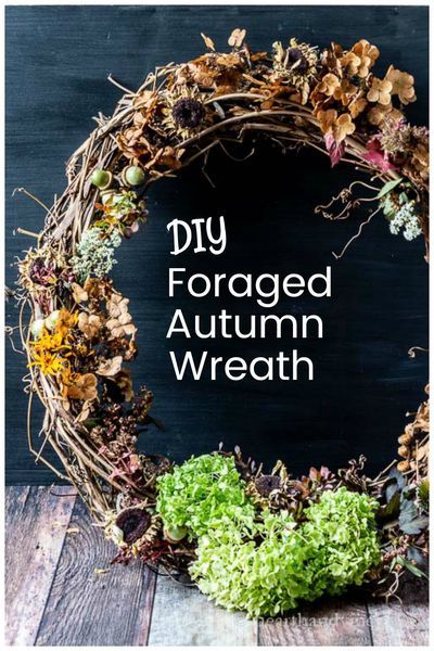 Try gathering different plant materials in fall colors from the back yard to make this beautiful natural fall wreath. Natural Fall Wreath, Making Raised Garden Beds, Indoor Wreath, Material Wreaths, Natural Wreath, Living Room Decorating Ideas, Outdoor Wreaths, Diy Fall Wreath, Living Room Decorating