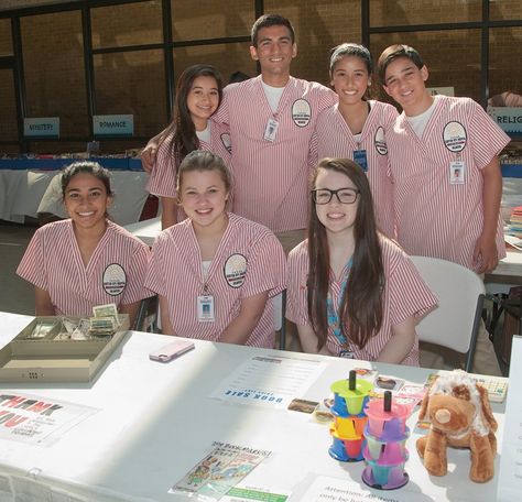 Junior volunteers helping at Texas Scottish Rite Hospital for Children book sale event Volunteer Hospital, Hospital Volunteer, Volunteer Activities, Summer Job, Summer Jobs, Nicu Nurse, Volunteer Opportunities, Children Book, Clean Cotton