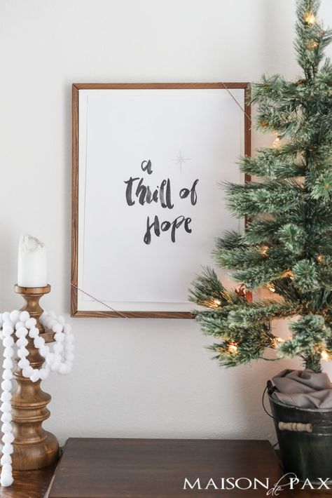 Thrill of Hope: Free Christmas Printable - looking for budget Christmas decorating ideas? Download this free watercolor printable! Free Watercolor Printable, Free Christmas Printable, A Thrill Of Hope, Thrill Of Hope, Budget Christmas, Classic Christmas Decorations, Christmas Decorating Ideas, Christmas On A Budget, Table Styling