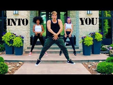 Music Ariana Grande, The Fitness Marshall, Fitness Marshall, Dance Cardio Workout, Ariana Grande Songs, Dance Cardio, Hip Hop Videos, Best Cardio Workout, Cardio Routine