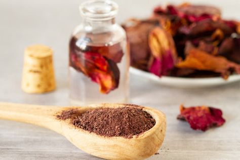 Best Hibiscus Powder For Hair Growth | Hibiscus Powder For Natural Hair – VedaOils Hibiscus Powder For Hair, Benefits Of Hibiscus, Easy Diy Hair, Hibiscus Powder, Diy Hair Care Recipes, Best Hair Conditioner, Homemade Hair Mask, Sandalwood Powder, Ayurvedic Hair