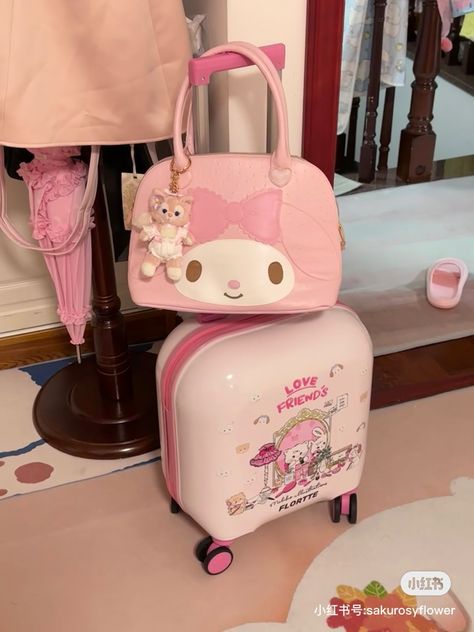 Kawaii Luggage, Sanrio Luggage, Hello Melody, Girly Theme, Kawaii Summer, Pinky Girls, 2000s Japanese Fashion, Cute Suitcases, Cute Luggage