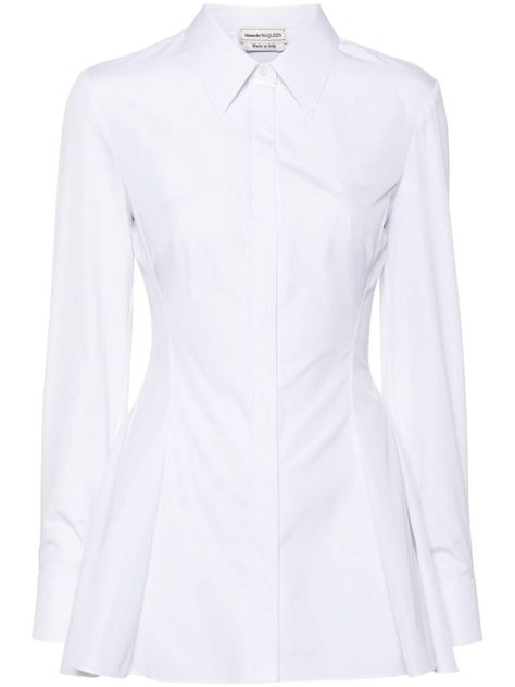 white cotton poplin texture pleat detailing tonal stitching straight-point collar long sleeves buttoned cuffs concealed front button fastening Designer White Shirt, White Button Up Shirt Outfit, Perfect Objects, Alexander Mcqueen Outfit, Luxury Shirts, White Button Down Shirt, Black Tweed, White Button Up, City Dress