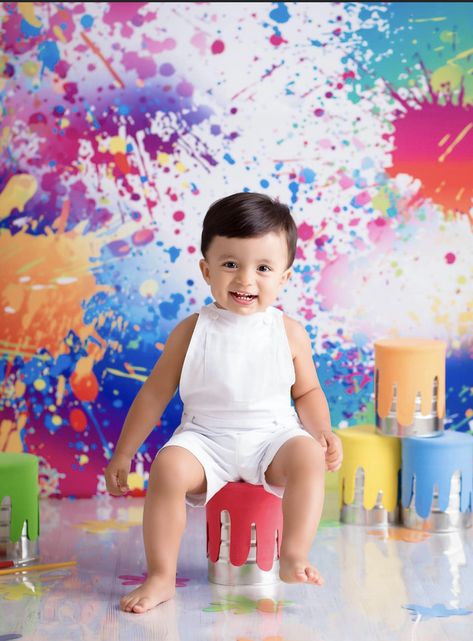 Paint Photoshoot Kids, Preschool Photoshoot Ideas, Preschool Photoshoot, Kindergarten Photography, Toddler Boy Photography, Balloon Baby Shower Centerpieces, Baby Boy Newborn Photography, Toddler Painting, Baby Photoshoot Boy