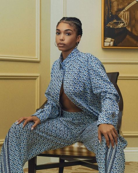 21st Birthday Photoshoot, Lori Harvey, Twist Styles, Black Luxury, African Print Fashion Dresses, African Print Fashion, Braid Styles, My Mind, Stylish Outfits