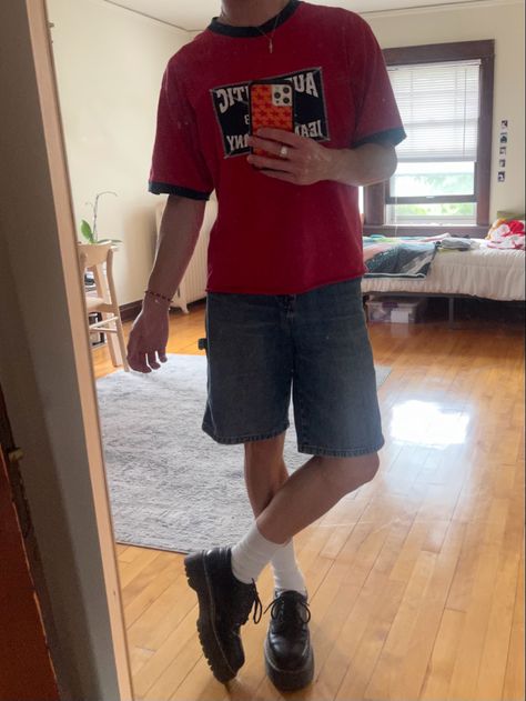 jean shorts, thrifted, vintage t shirt, doc martin, wildflower cases, devon lee carlson, thrift finds, blokette Aesthetic Male Outfits, Stussy Men, Guy Fits, Aesthetic Outfits Men, Streetwear Men Outfits, Summer Outfits Men, Alternative Outfits, Fit Inspo, Aesthetic Clothes