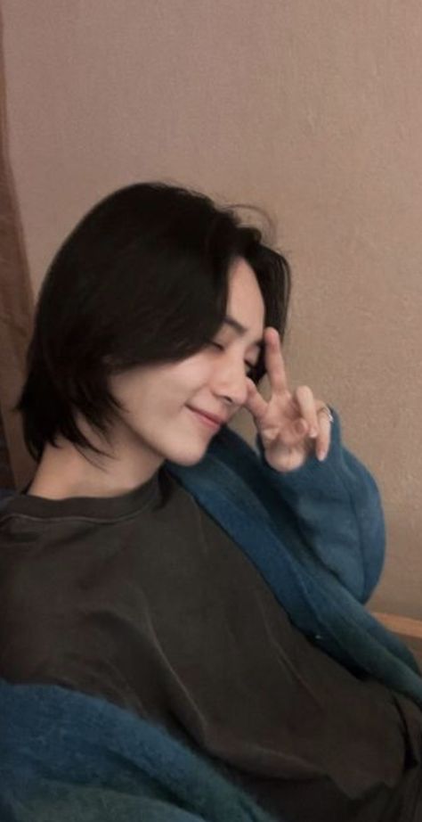 Jeonghan Boyfriend Material, Jeonghan Wallpaper, Seventeen Instagram, Vernon Chwe, Yoon Jeonghan, Seventeen The8, Seventeen Going Seventeen, Facing The Sun, Hey Man