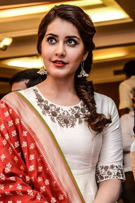 Kerala Saree Blouse Designs, Silk Kurti Designs, Rashi Khanna, Maggam Work Designs, Saree Blouse Neck Designs, Churidar Designs, Anarkali Dress Pattern, Simple Kurta Designs, Designer Kurti Patterns