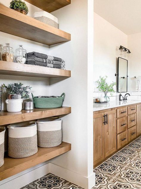 Spruce up your bathroom shelf to make it not only beautiful but also useful! We've rounded up ideas to elevate your bathroom organization. Open Bathroom Shelving, Open Shelves In Bathroom, Open Bathroom, Bathroom Shelf Decor, Tidy Bathroom, Bath Redo, Bathroom Closet, Hall Bathroom, Bath Ideas