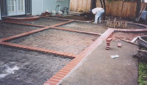 concrete patio with brick border | Brick Border Concrete Patio | Home Ideas Patio With Brick Border, Concrete Terrace, Stamped Patio, Garden Hardscape, Brick Border, Brick Driveway, Flooring Diy, Cement Patio, Concrete Patios