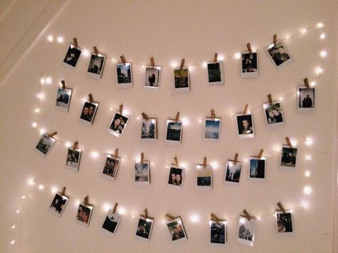 Photo Walls Bedroom, 40 Gifts, Polaroid Wall, Copper Wire Lights, Hiasan Bilik Tidur, Starry Lights, Fairy Lights Bedroom, Gifts For, Polaroid Pictures