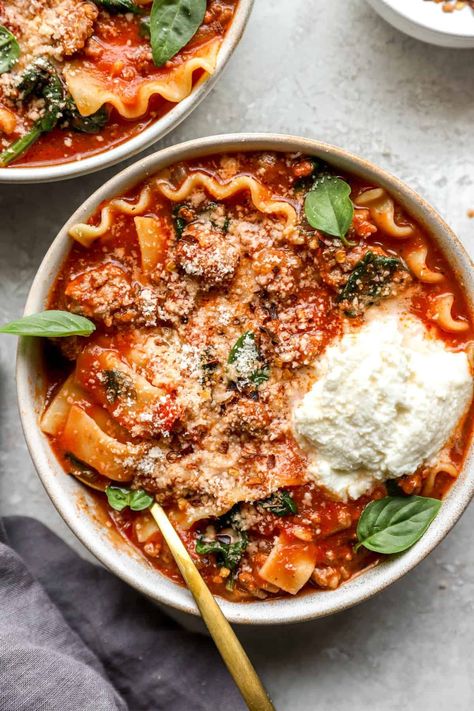 This Lasagna Soup recipe is simple to prepare and reminiscent of classic lasagna flavors we love! It's made gluten-free and in 30 minutes! Lasagna Soup Gluten Free, Lasagna Soup Dairy Free, Gluten Free Lasagna Soup Recipe, Paleo Lasagna Soup, Dairy Free Lasagna Soup, Healthy Lasagna Soup, Gluten Free Lasagna Soup, Paleo Lasagna, Dairy Free Lasagna