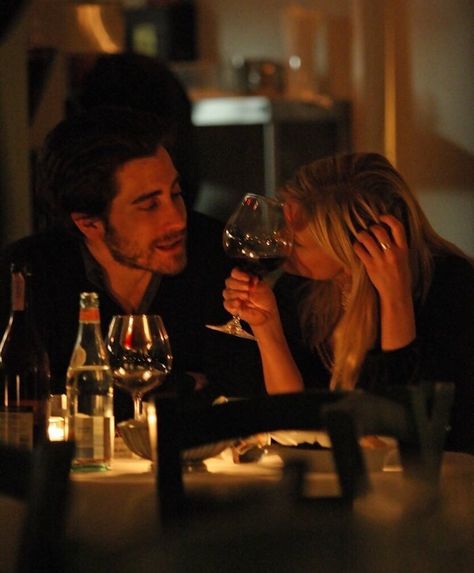 First Date Conversation, Film Romance, Cup Of Jo, Romantic Birthday, Drinking Wine, The Love Club, Jake Gyllenhaal, Julia Roberts, Romantic Dinners