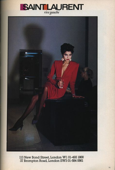 Look Disco, Vintage Ysl, Power Dressing, Vogue Uk, 1980s Fashion, Rive Gauche, Look Vintage, Fashion Books, 80s Fashion