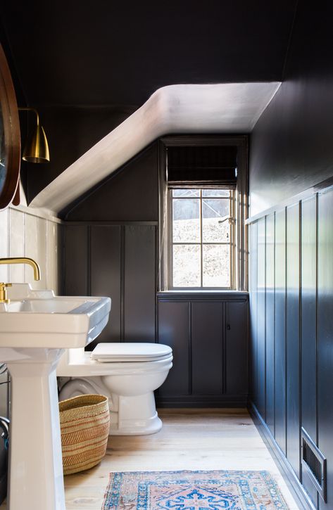 Amber Lewis on the #1 Mistake Small-Space Decorators Make Attic Makeover, Pretty Bathrooms, Attic Bathroom, Attic Apartment, Bad Inspiration, Dark Walls, Amber Interiors, Bathroom Trends, Bad Design