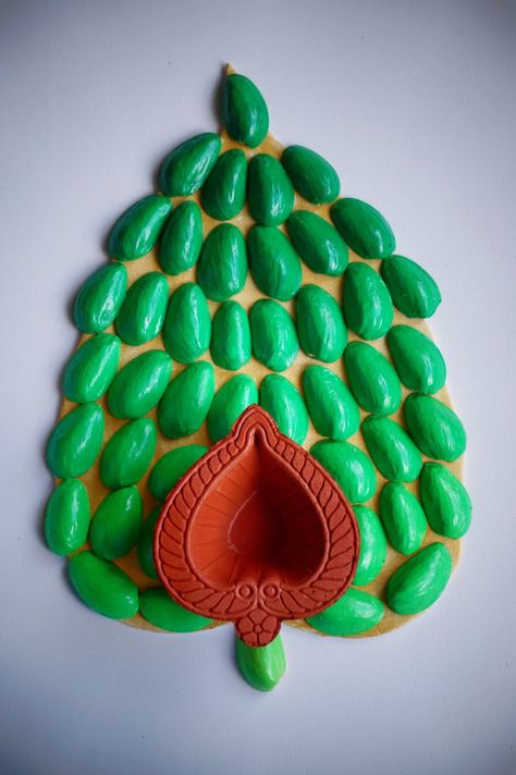 Shells Crafts, Pista Shell Crafts, Diya Decoration Ideas, Pistachio Shells, Diya Decoration, Diwali Rangoli, Shell Crafts, Low Budget, Pistachio