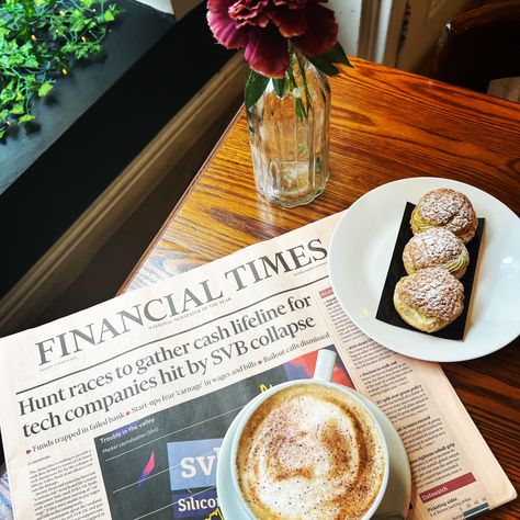 Newspaper morning with a coffee Newspaper Instagram Story, Financial Times Newspaper, Coffee Newspaper, Morning Newspaper, Times Newspaper, Beach Cafe, Financial Times, Vermont, A Coffee