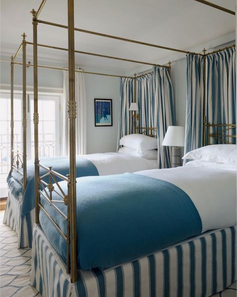 Veere Grenney, Striped Bedroom, Queen Anne House, Regency House, Country Modern Home, Paint And Paper Library, Monday Inspiration, Brass Bed, Schumacher Fabric