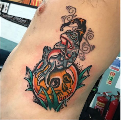 Wizard Toad by Alec Benjamin Northside Tattooz Newcastle UK. Wizard Trad Tattoo, Wizard Toad Tattoo, Wizard Tattoo Ideas, Wizard Frog Tattoo, Toad Tattoo, Frog Wizard, Wizard Frog, Wizard Tattoo, Neo Tattoo