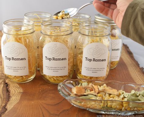 Homemade Top Ramen Recipe {Low Sodium}. Little known way to make Ramen without all that packaging! Homemade Top Ramen, Top Ramen Recipes, Bouillon Recipe, Traditional Ramen, Ramen Cup, Top Ramen, How To Make Ramen, Ramen Recipe, Dry Mixes