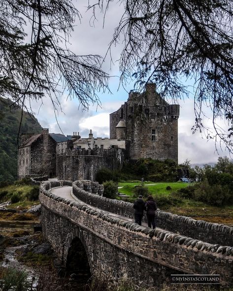 Eilean Donan Castle or the Highlander... - My Insta Scotland Eilean Donan Castle, Eilean Donan, Scottish Highlands, Scotland, Castle