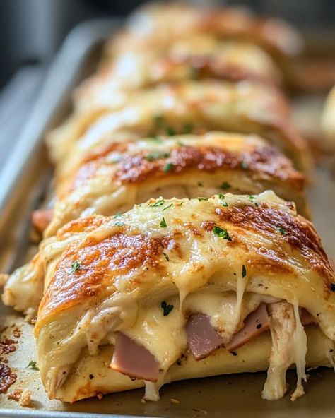 We can't get enough of these! Sandwhich Recipes, Classic French Dishes, Grilled Cheese Recipes, Chicken Cordon, French Dishes, Chicken Cordon Bleu, Delish Recipes, Cook Chicken Breast, Cordon Bleu