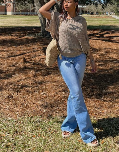 Outfit Inspo Earthy, Thrift Fit, Earth Tones Outfit, Jewelry 70s, Thrift Fits, Outfits Jewelry, Neutral Earth Tones, Earthy Style, Flair Jeans