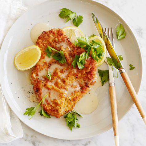 Ina Garten Chicken Piccata, Ina Garten Chicken, Piccata Recipe, Chicken Piccata Recipe, Ina Garten Recipes, Weekday Dinner, Chicken Entrees, Lemon Butter Sauce, Chicken Piccata