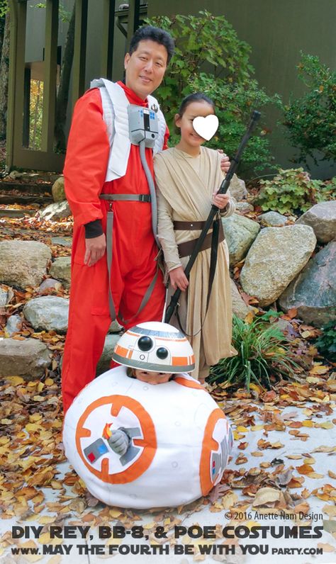 DIY Rey, BB-8 Poe Dameron Costumes and Cosplay / Check out lots more Star Wars Halloween costumes and cosplay ideas on our blog / #starwars #halloween #maythefourthbewithyou #maythe4thbewithyou #costume #cosplay #diy #pattern #sewing #rey #poe #poedameron #bb8 #geek #nerd #theforceawakens/ maythefourthbewithyoupartyblog.com Rey Bb8, Halloween Appetizers For Adults, Halloween Food For Adults, Fun Halloween Appetizers, Halloween Treats To Make, Star Wars Halloween Costumes, Creepy Halloween Food, Easy Halloween Snacks, Halloween Pizza