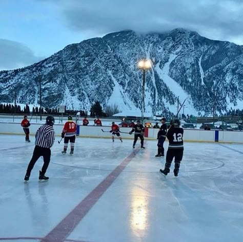 Canada Hockey Aesthetic, Cool Hockey Pictures, Hockey Astethic, Hockey Game Aesthetic, Ice Hockey Aesthetic, Canada Ice Hockey, Icebreaker Hannah Grace, Outdoor Rink, Hockey Goals