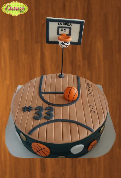 Basketball Ball Cake, Raptors Cake, Pastel Basket, Basketball Cakes, Sports Birthday Cakes, Basketball Birthday Cake, Basketball Themed Birthday Party, Pasta Cake, 17 Birthday Cake