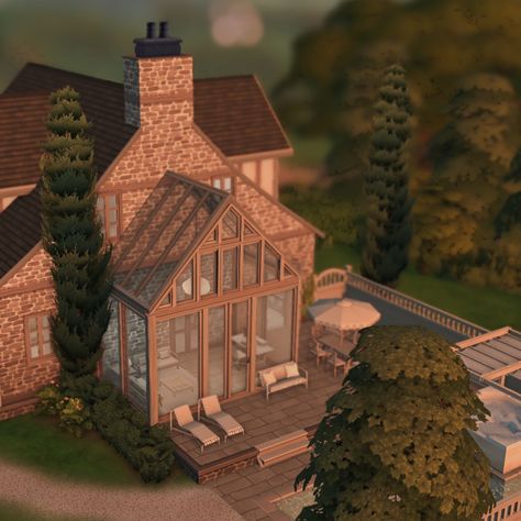 @diawhims on Tumblr Sims 4 Sunroom, Windenburg House Sims 4, Family Home Sims 4, Windenburg House, Aesthetic Sims, Sims 4 House Building, Sims 4 Build, Sims 4 Houses, Sims House