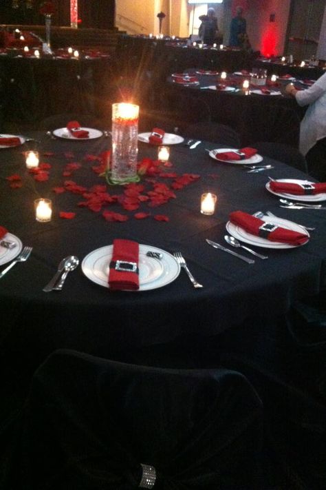 Red black and white wedding reception Black And Red Groom Attire, Red Black And White Wedding, Black And White Wedding Reception, Deco Nouvel An, White Wedding Reception, Black Red Wedding, White Weddings Reception, Black And White Wedding, Mom Wedding