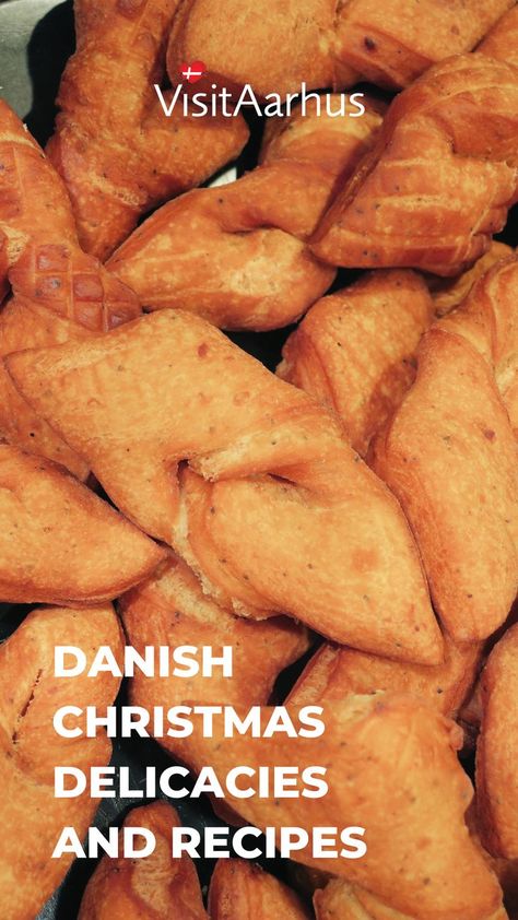 Danish Christmas Traditions, Ployes Recipe, Danish Christmas Decorations, Danish Recipes, Danish Cookies, Danish Hygge, Danish Christmas, Christmas Duck, Scandinavian Food