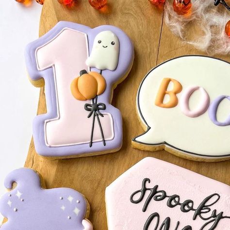 Spooky One Cookies Decorated, Spooky One Birthday Cookies, Spooky One Cookies, Pastel Halloween Cookies, Halloween Birthday Cookies, Rolled Cookies, Halloween Biscuits, Pumpkin Patch Birthday, Miss Cake