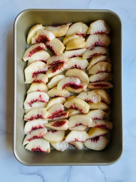 fresh white peaches How To Can White Peaches, White Peach Cobbler Recipe, Fresh White Peach Recipes, Recipes With White Peaches, White Peach Dessert Recipes, White Peach Recipes Desserts, White Peaches Recipes, White Peach Dessert, White Peach Recipes