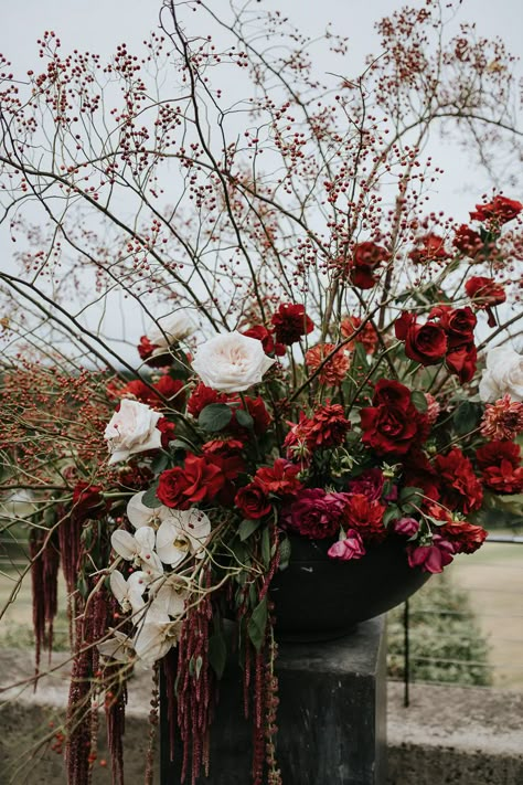 Suzanne Harward, Contemporary Luxe, Moody Florals, Red Carpet Party, Aisle Flowers, Red Hill, Thanksgiving Table Settings, Mornington Peninsula, Moody Wedding