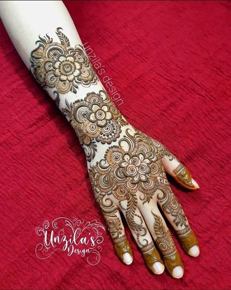 Mehandi Design Arabic Latest, Khafif Full Hand Mehndi Design, Mehandi Dubai Design, Kafif Design Front Hand, Kafif Design Back Hand, Mehandi Designs Khafif, Back Hand Mehndi Designs Dubai, Latest Arabic Mehndi Designs Back Hand, Arabic Latest Mehndi Designs